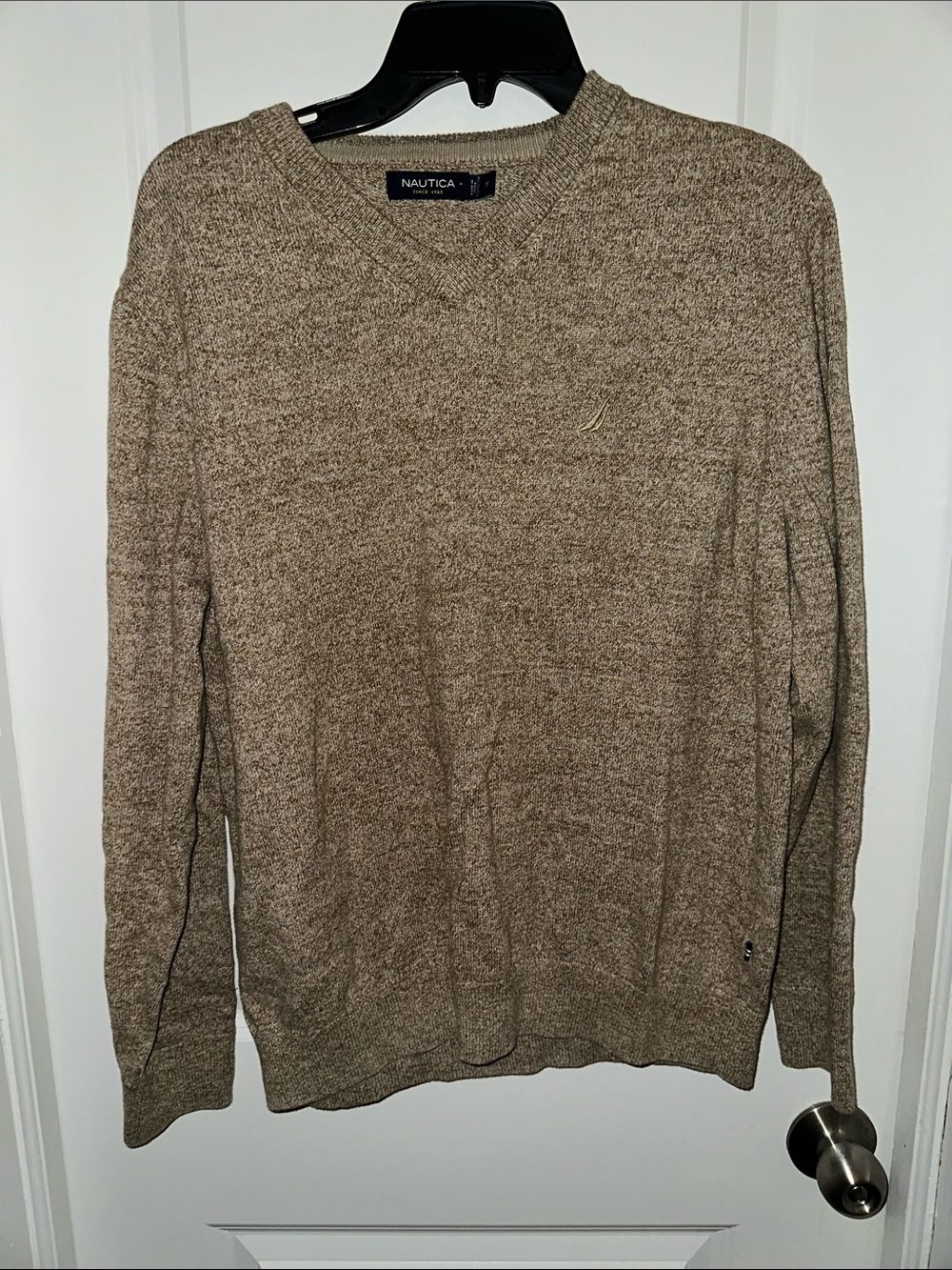 Nautica Men’s V-Neck Sweater in Heathered Beige